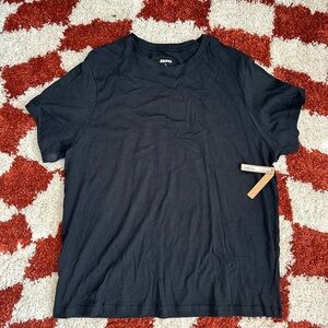 SKIMS Black Short Sleeve Tee — Size 2XL